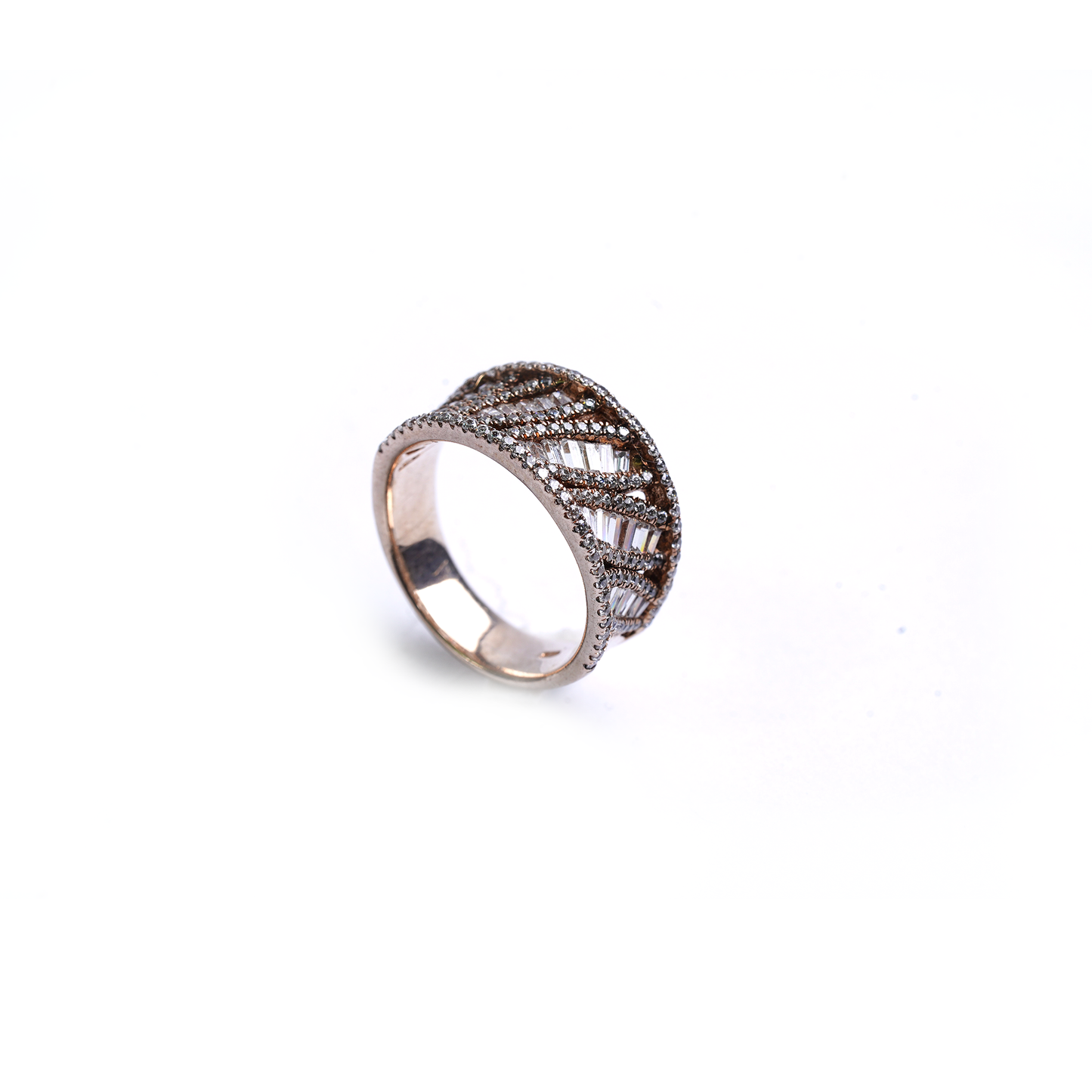 The Majestic Oval Filigree